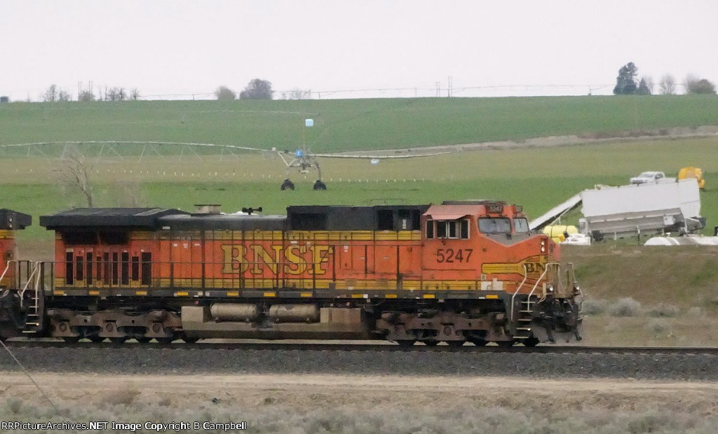 BNSF 5247